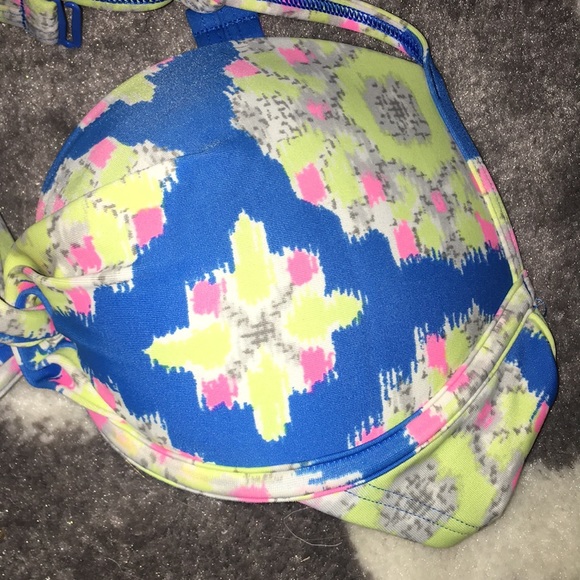 Bathing suit top - Picture 3 of 5